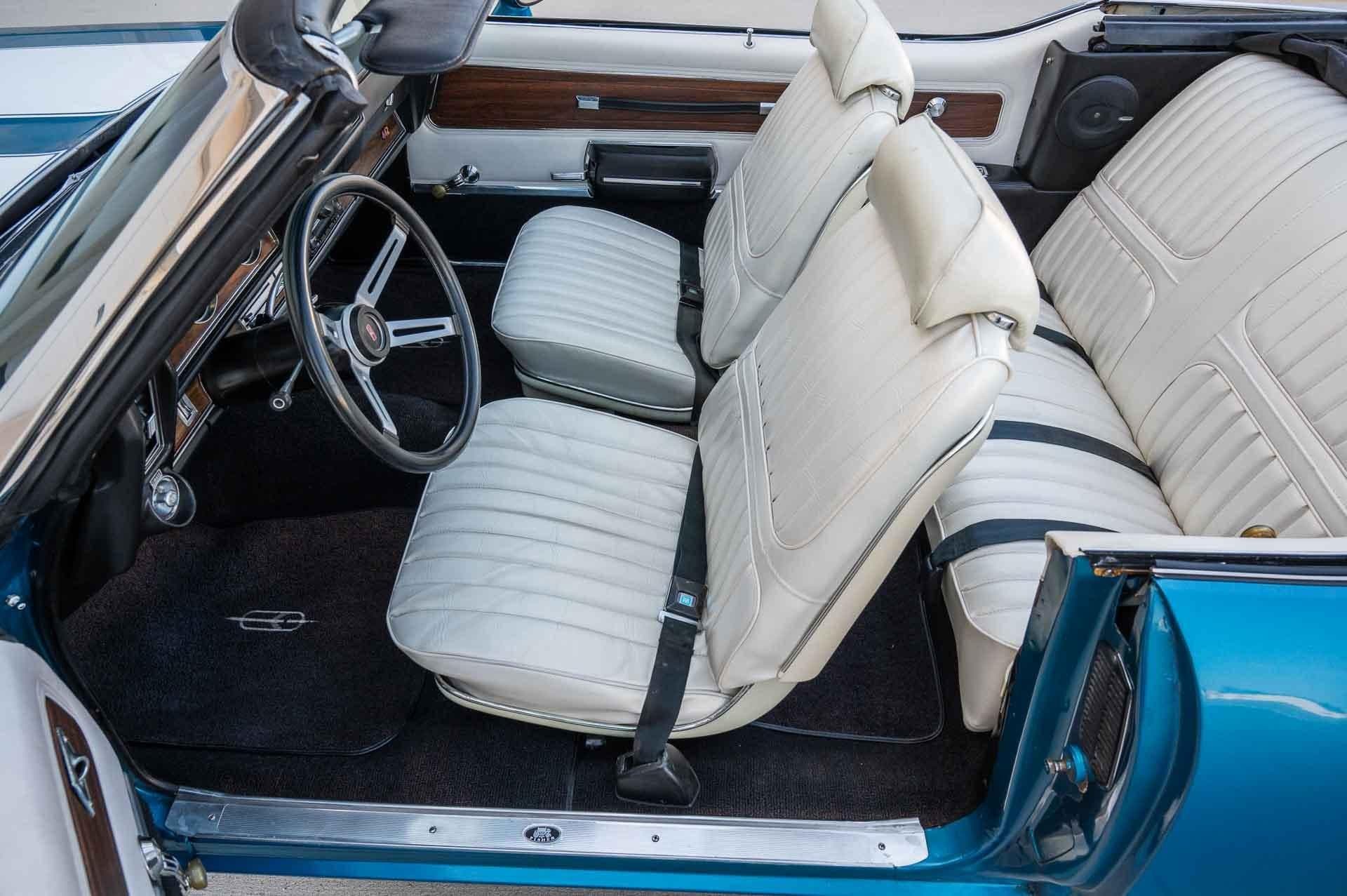 1971 Oldsmobile Cutlass - Image 4