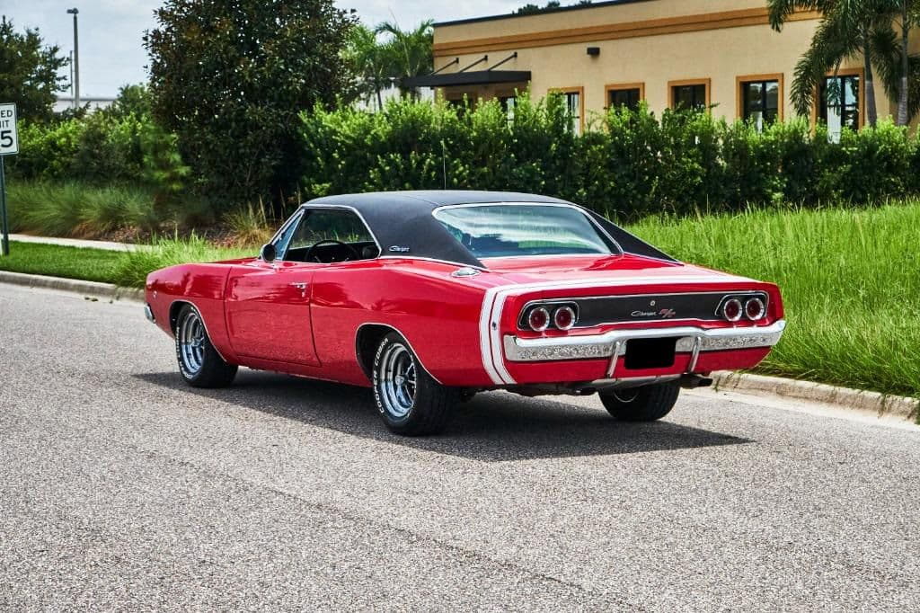 1968 Dodge Charger RT - Image 11