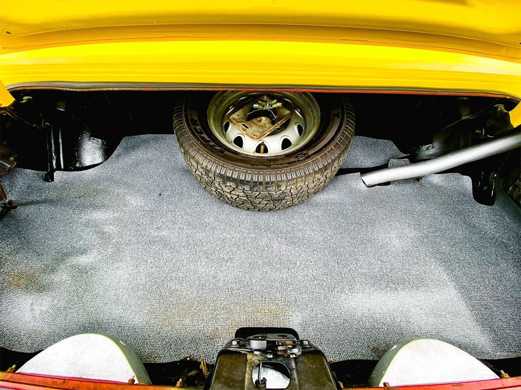 1970 Dodge Challenger RT 383 - Image 9