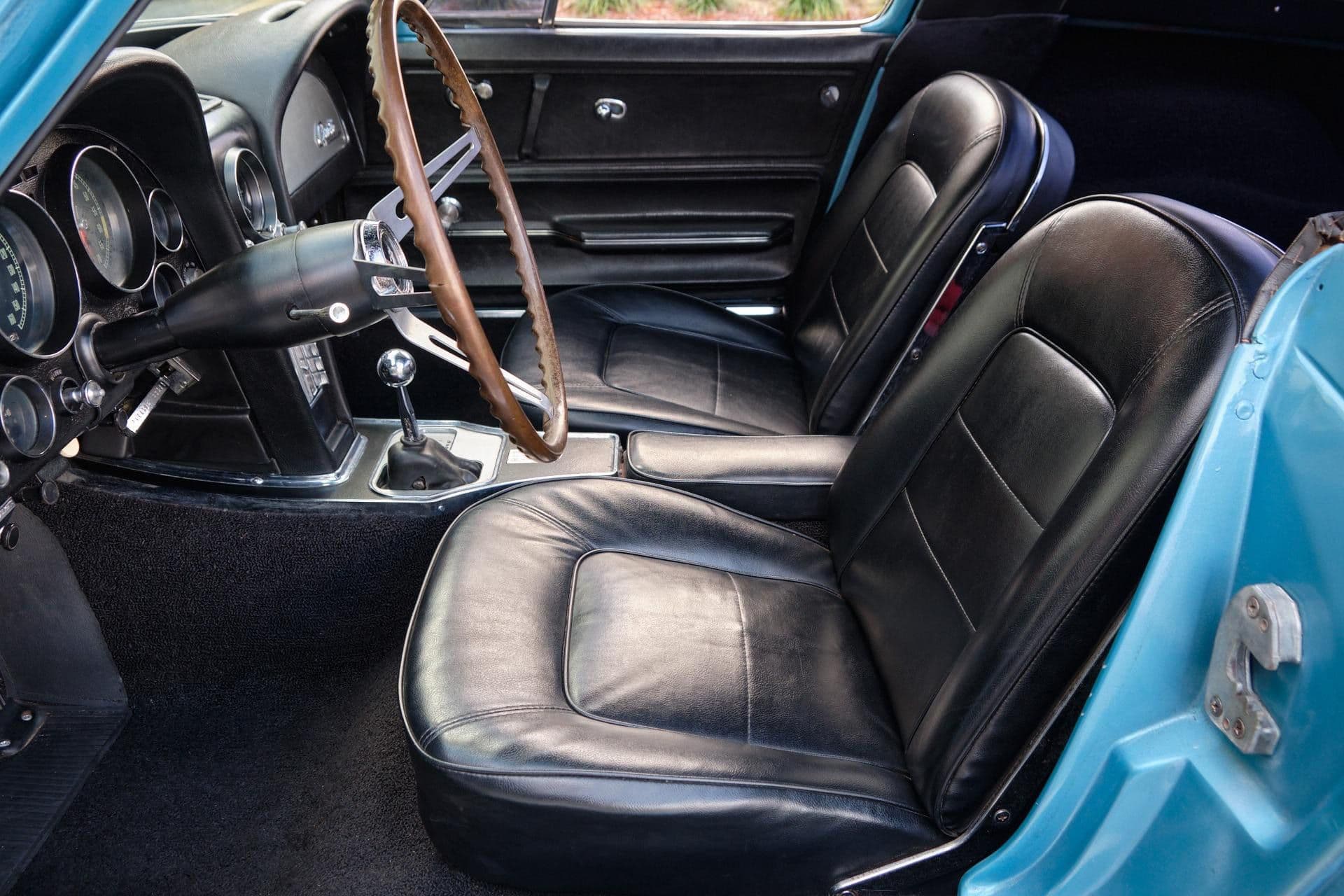 1965 Chevrolet Corvette - Image 3