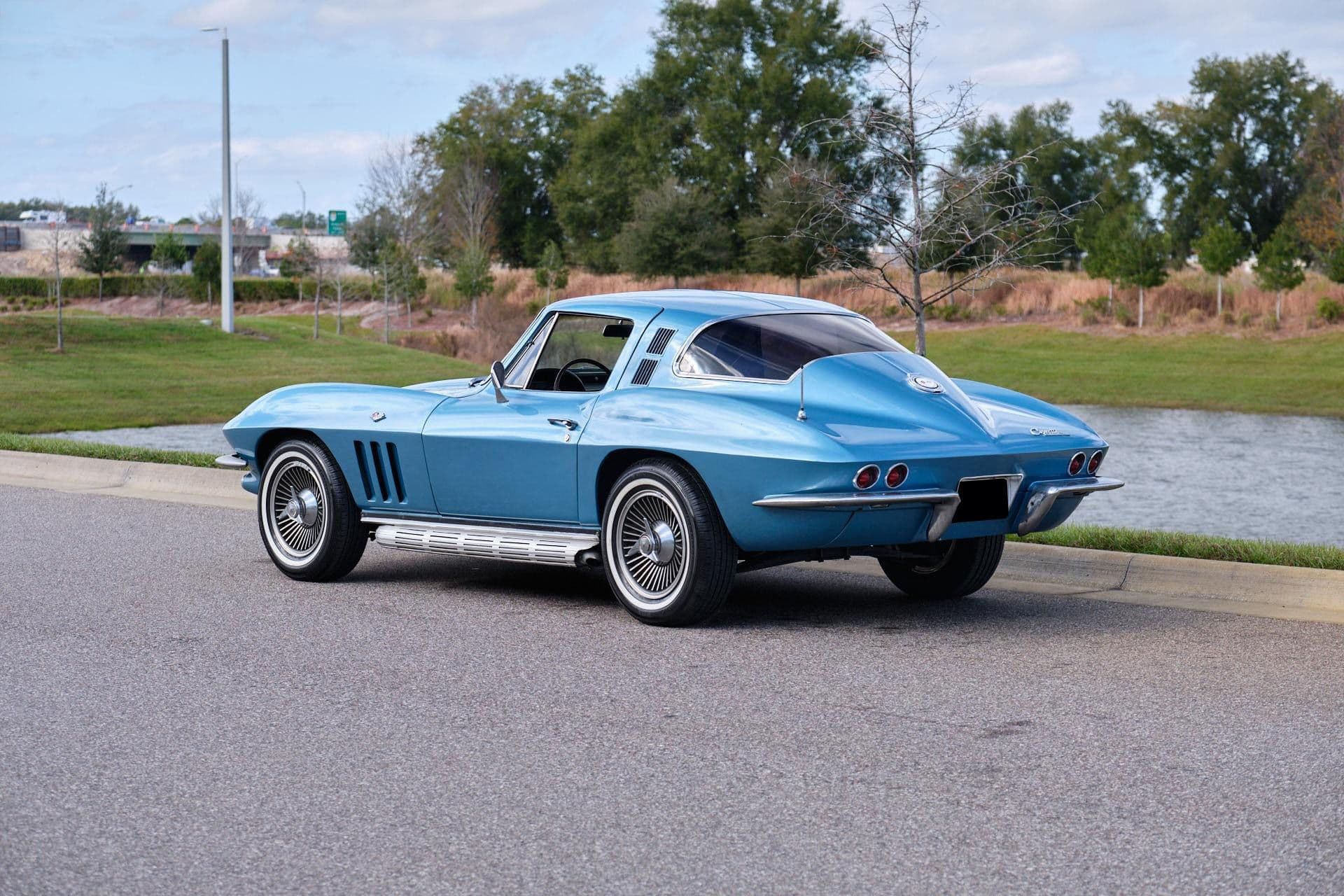 1965 Chevrolet Corvette - Image 10